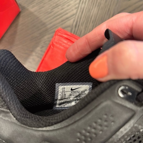 Nike Air Max 2013 - Picture 3 of 5